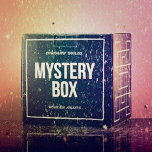 Mystery box of 7 items